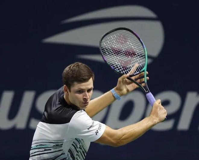 他对足球战 他对足球战